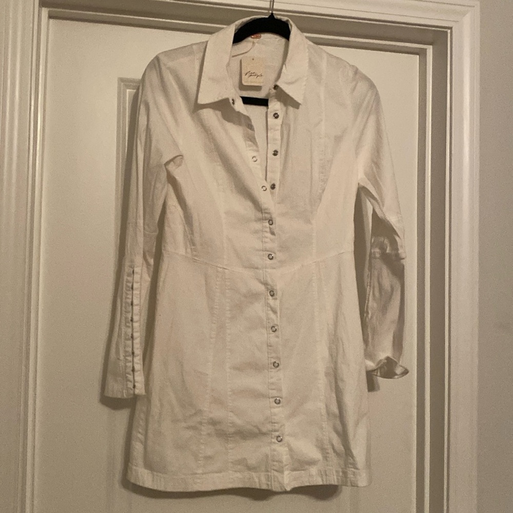 White shirt dress. Free people. XS